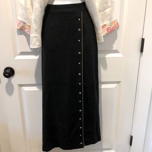 Skirt long black straight with blk/wht piping with silver look conchos.